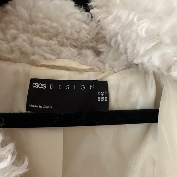 ASOS DESIGN bonded borg jacket in cream - Picture 3 of 3